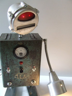 Lame Robot Gabriel